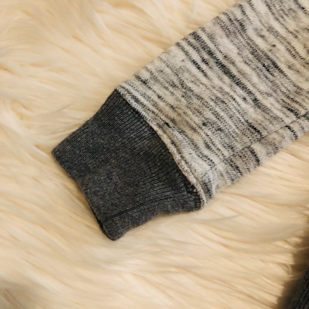 Oshkosh B’gosh shawl collar cardigan - Picture 4 of 8
